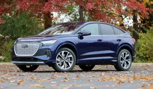 Tesla Model 3 vs Audi Q4 e-tron: Wie sie sich schlagen – Expertenanalyse zu Funktionen und Leistung