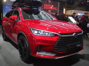 BYD Tang EV: Eine Bewertung für E-Auto-Enthusiasten von Experten
