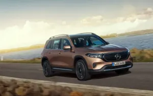 Mercedes-Benz EQB: Experteneinblicke zu Funktionen, Leistung und mehr
