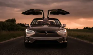 Tesla Model 3 vs Tesla Model X: Preise, Reichweite und Funktionen – Ein Expertenvergleich