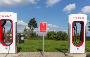 Tesla Supercharger: Expertenleitfaden zu Leistung und Funktionen